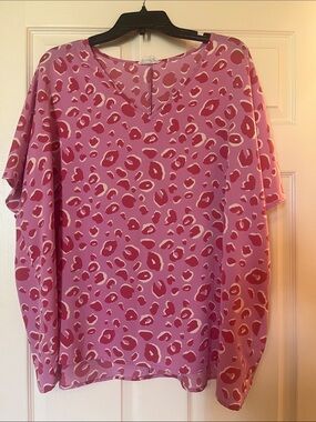 Women's Oversized Pink Leopard Print V-Neck Blouse